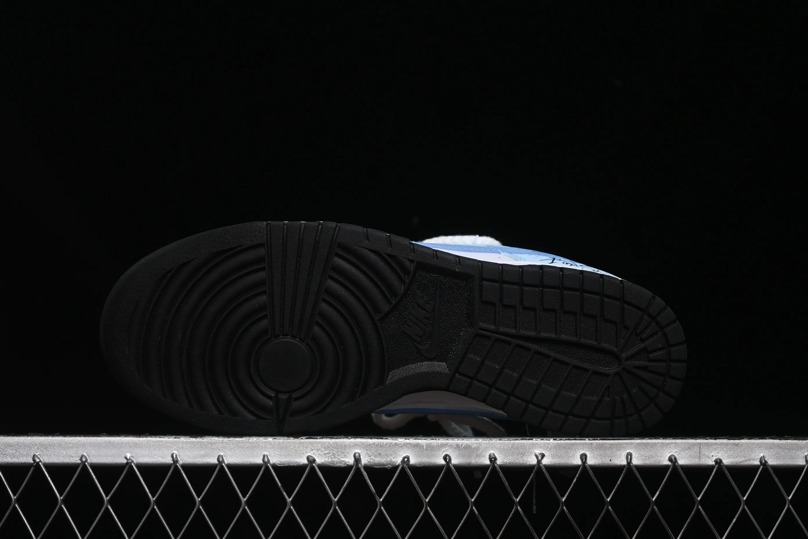 All categories Nk SB Dunk Series Nk SB Dunk Low High-end customized low-top sneakers Nike SB Dunk Low Blue Ocean Strappy low-top casual sneakers DD1503-101